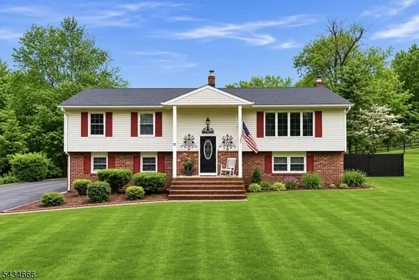 18 Reger Rd, Roxbury Twp., NJ 07876