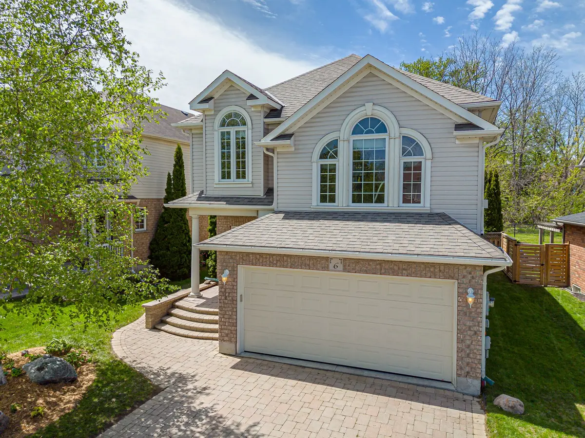 6 Alyssa DR, Collingwood, ON L9Y 5K8