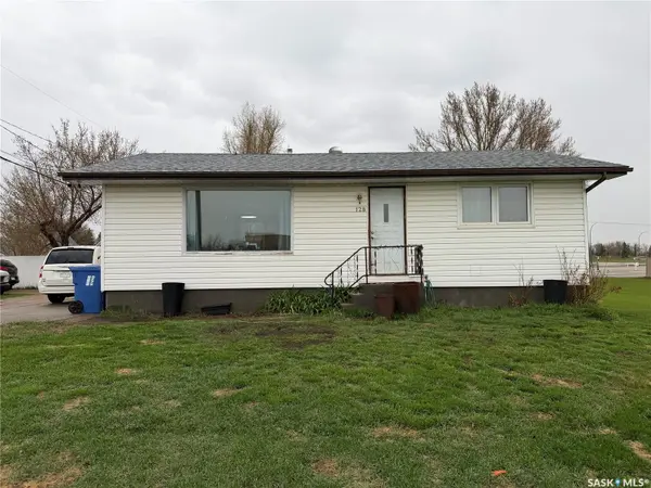 128 9th AVENUE E, Melville, SK S0A 2P0