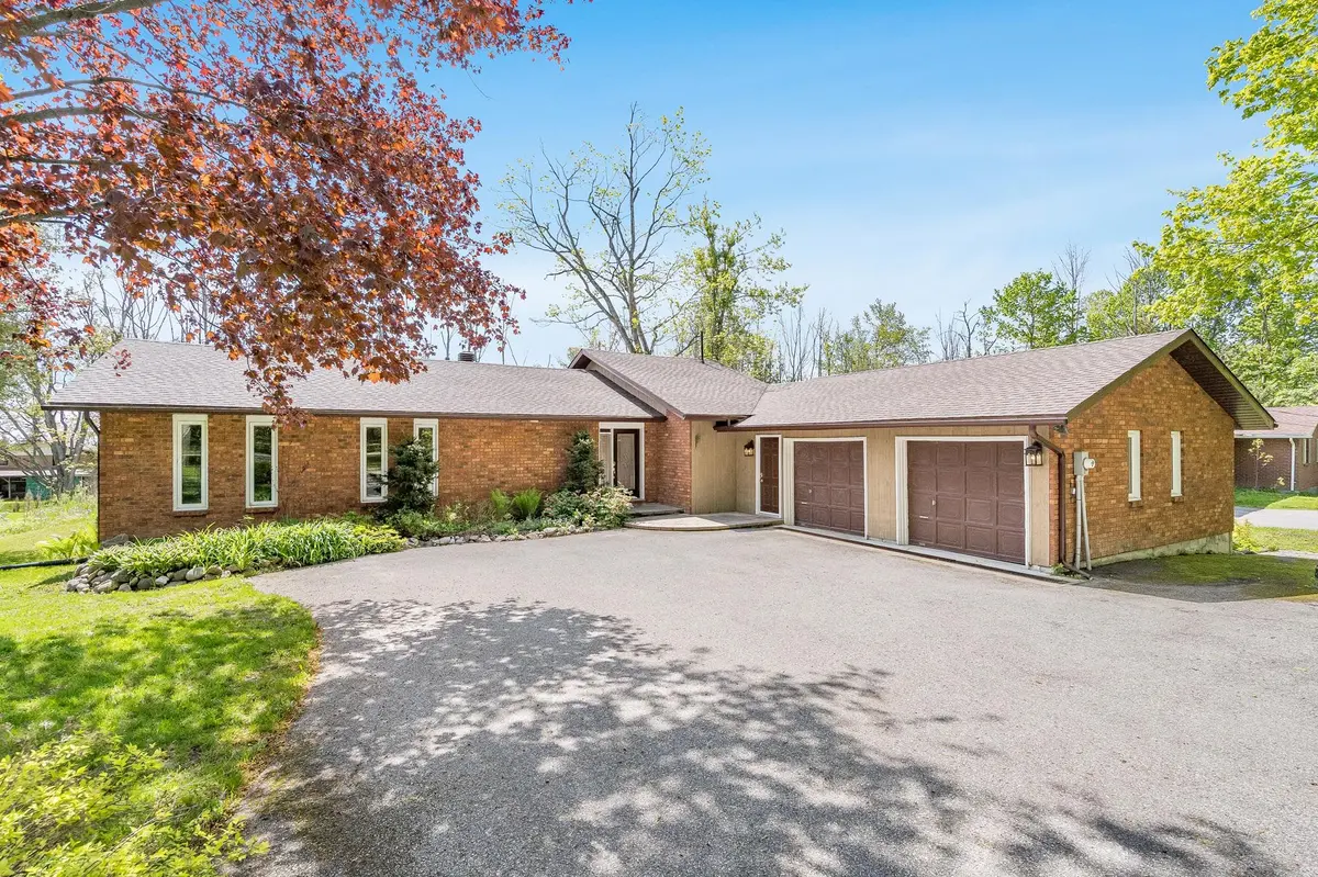21 Poplar CRES, Oro-medonte, ON L0L 1T0