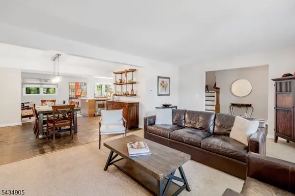 19 De Young Dr, Little Falls Twp., NJ 07424
