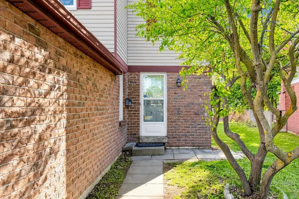 37 Treetops CT, Toronto E07, ON M1V 2B9