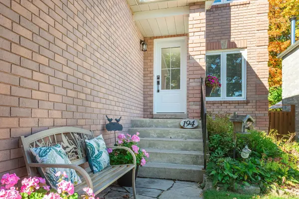 194 Lisa Marie DR, Orangeville, ON L9W 4P7
