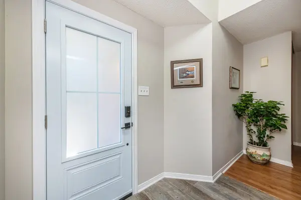 194 Lisa Marie DR, Orangeville, ON L9W 4P7