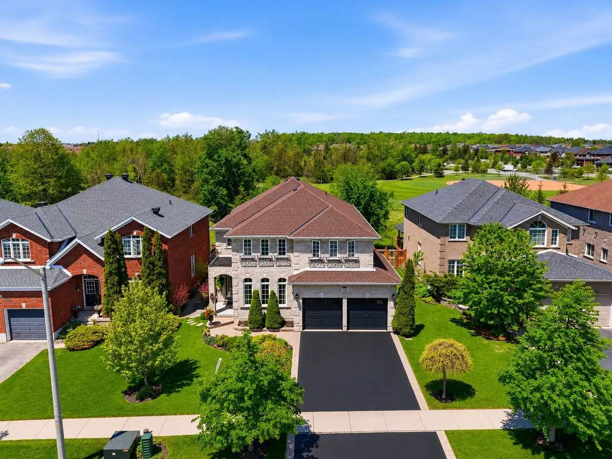 115 Sandringham DR, Barrie, ON L4N 0Y9