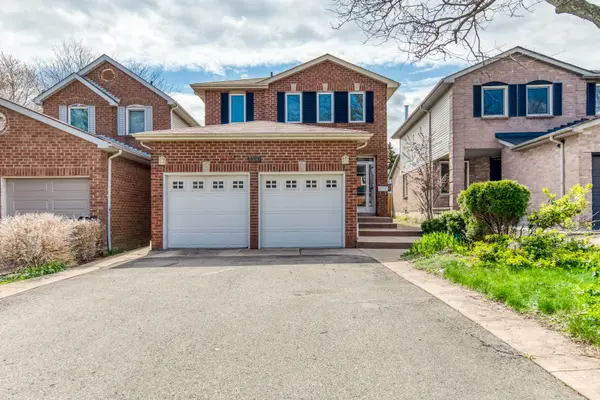 3390 Chartrand CRES, Mississauga, ON L5L 4C4