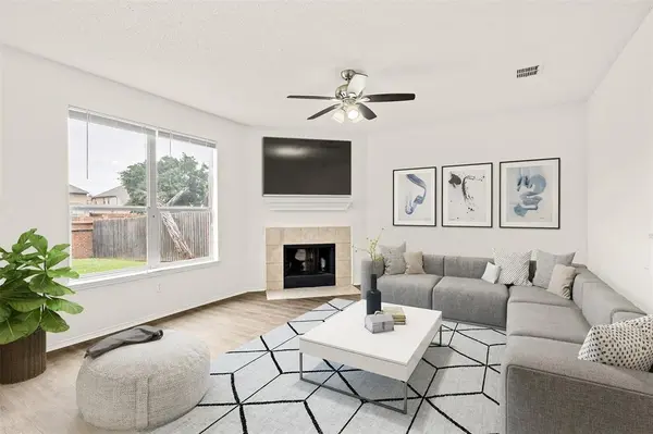 312 Elk Run Drive, Fort Worth, TX 76140