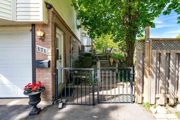 171 Herron PL, Waterloo, ON N2T 1H2
