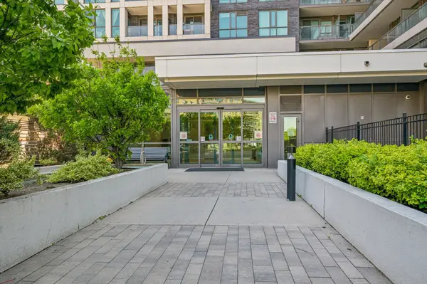 80 Esther Lorrie DR #617, Toronto W10, ON M9W 0C6