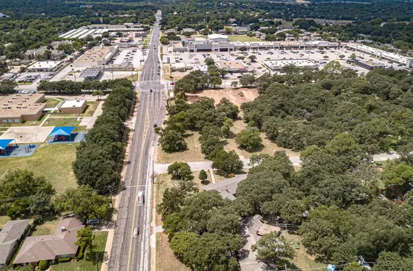 1525 W Randol Mill Road, Arlington, TX 76012