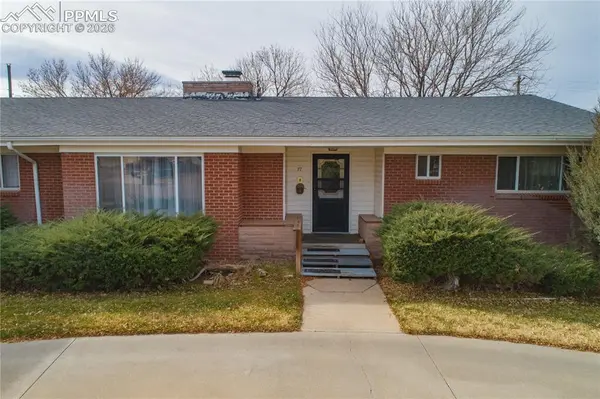 77 Circle DR, La Junta, CO 81050