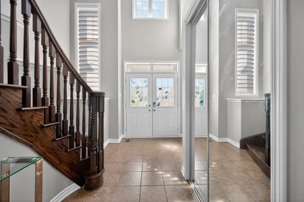 15 Aylesbury DR, Brampton, ON L7A 0V3