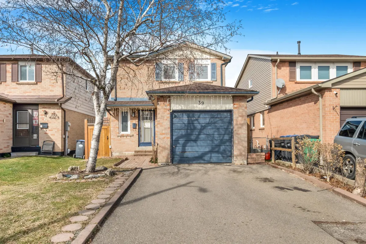 39 Martindale CRES, Brampton, ON L6X 2V7