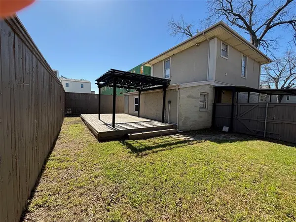 1910 N Carroll Avenue, Dallas, TX 75204
