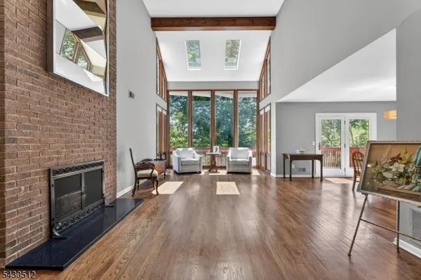 33 Murray Dr, Hillsborough Twp., NJ 08844