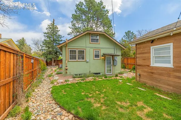 10 Wolfe AVE, Colorado Springs, CO 80905