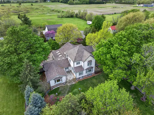136 Mountain ST, Grimsby, ON L3M 4R7