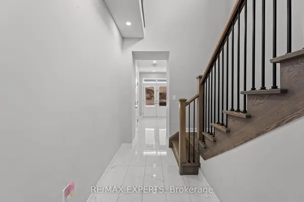 1437 Kerrydale AVE, Pickering, ON L1X 0M9