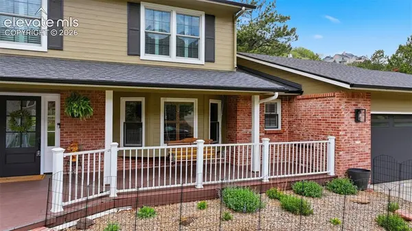 6914 Oak Valley DR, Colorado Springs, CO 80919