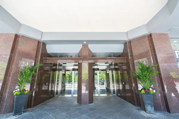 24 Wellesley ST W #407, Toronto C01, ON M4Y 2X6
