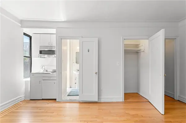 300 8th AVE #3C, Brooklyn, NY 11215