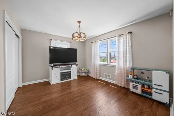 66 Fischer Ave, Nutley Twp., NJ 07110