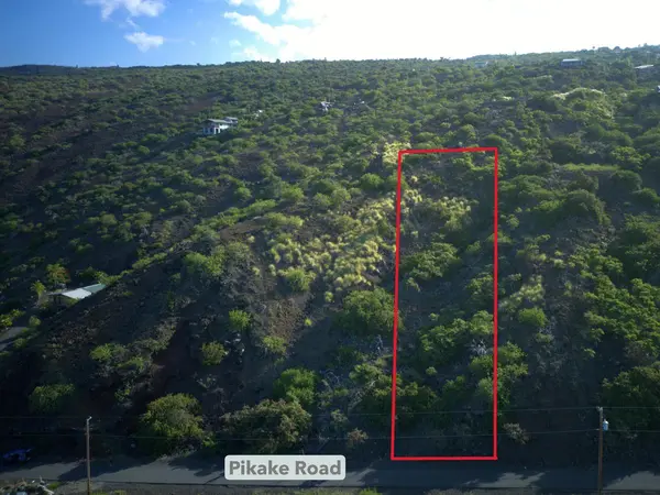 88-1556 PIKAKE AVE, Captain Cook, HI 96704