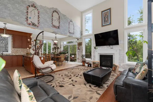 107 Allegra DR, Wasaga Beach, ON L9Z 0H5