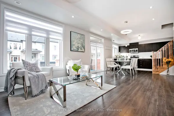 2407 Nantucket Chase, Pickering, ON L1X 0E5