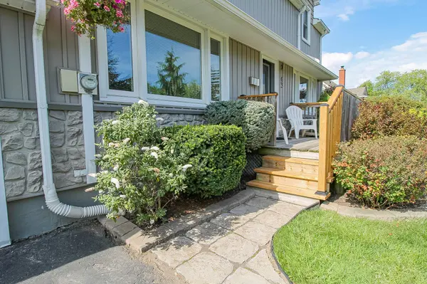 43 Gram AVE, Welland, ON L3C 1H5