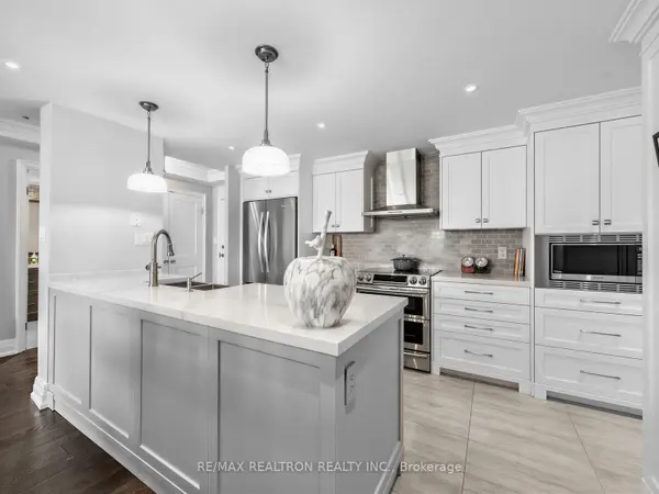 268 Ridley BLVD #509, Toronto C04, ON M5M 4N3
