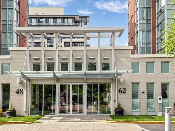 62 Suncrest BLVD #219, Markham, ON L3T 7Y6