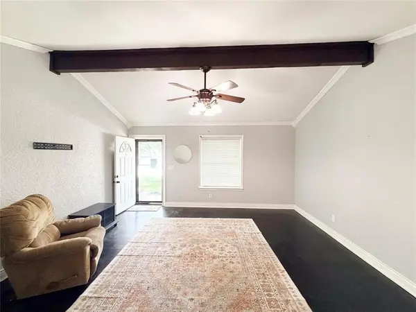 1304 Bellaire Street, Bowie, TX 76230
