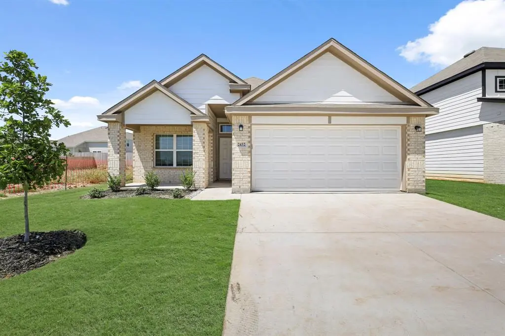 2432 Texas Ash Way, Fort Worth, TX 76123