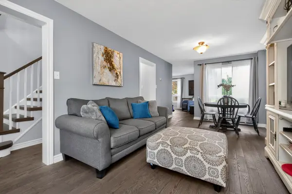 94 Golden Meadow RD, Barrie, ON L4N 7G4