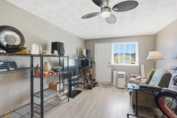 998 Cartier BLVD #8, Hawkesbury, ON K6A 1W7