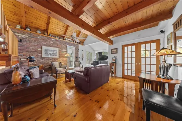 182 Spruce Ridge RD, Carp - Huntley Ward, ON K0A 1L0