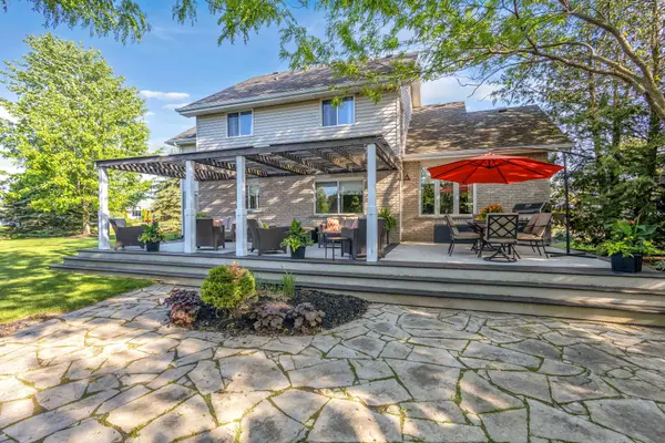 25 Brian DR, Brant, ON N0E 1A0