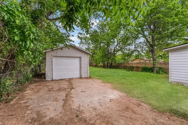 3675 Reed Street, Fort Worth, TX 76119