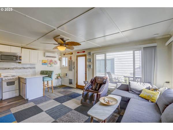 23508 NW SAINT HELENS RD #S16, Portland, OR 97231