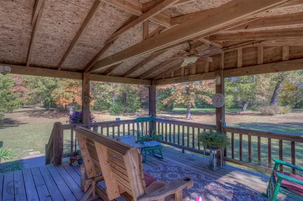 4896 Quiet Acres Road, Shreveport, LA 71107
