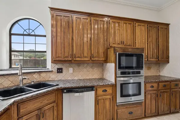 1909 Pecan Ridge Drive, Rowlett, TX 75088