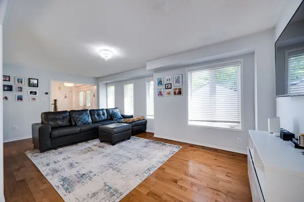 59 Banbrooke CRES, Newmarket, ON L3X 2W9