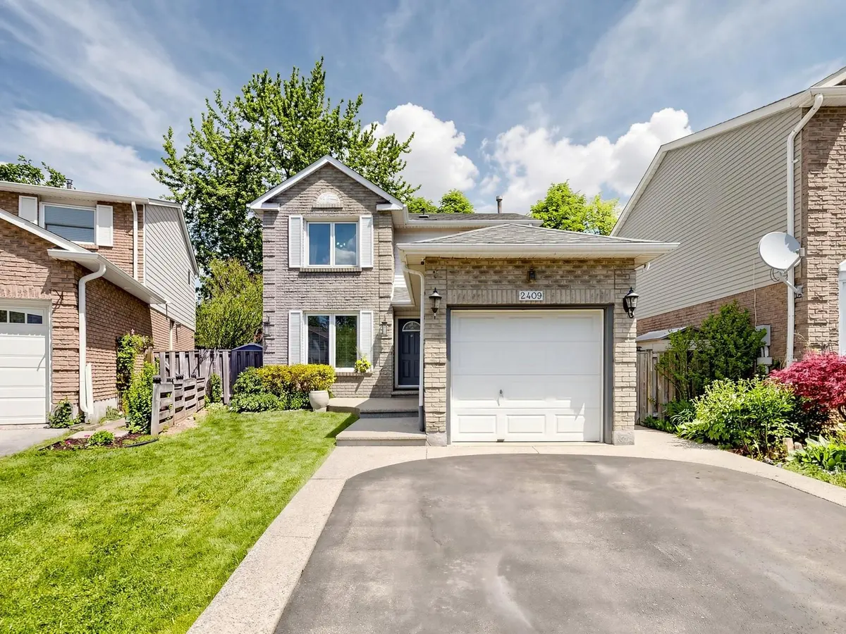 2409 Paula CT, Burlington, ON L7P 4M1