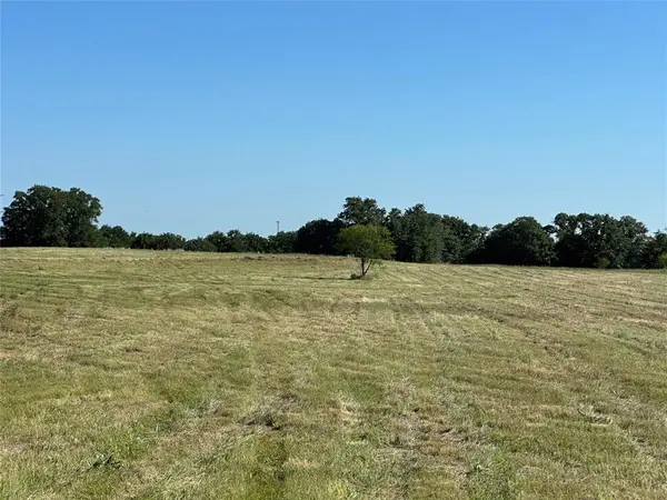 350 Division Lane, Poolville, TX 76487
