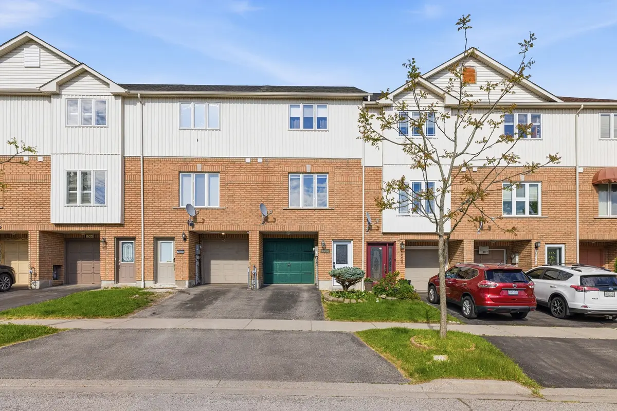 1557 Hummingbird CT, Pickering, ON L1V 7H8