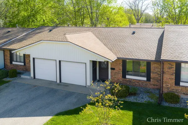 75 Old Mill DR #17,  Holland City,  MI 49423
