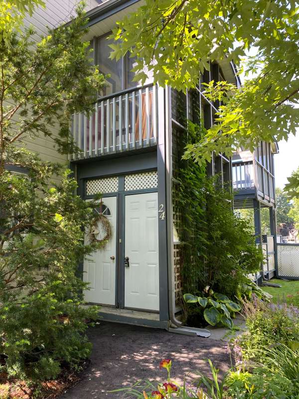10 Laguna Pkwy #2-4, Ramara, ON L0K 1B0