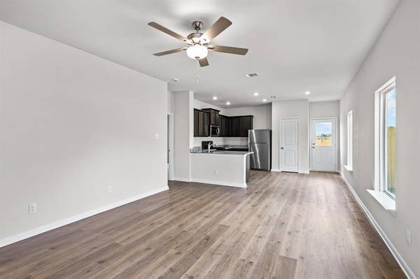 1420 Reiner Drive, Crandall, TX 75114