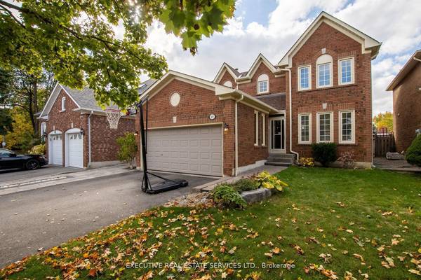 48 Eagleridge DR, Brampton, ON L6R 1E9